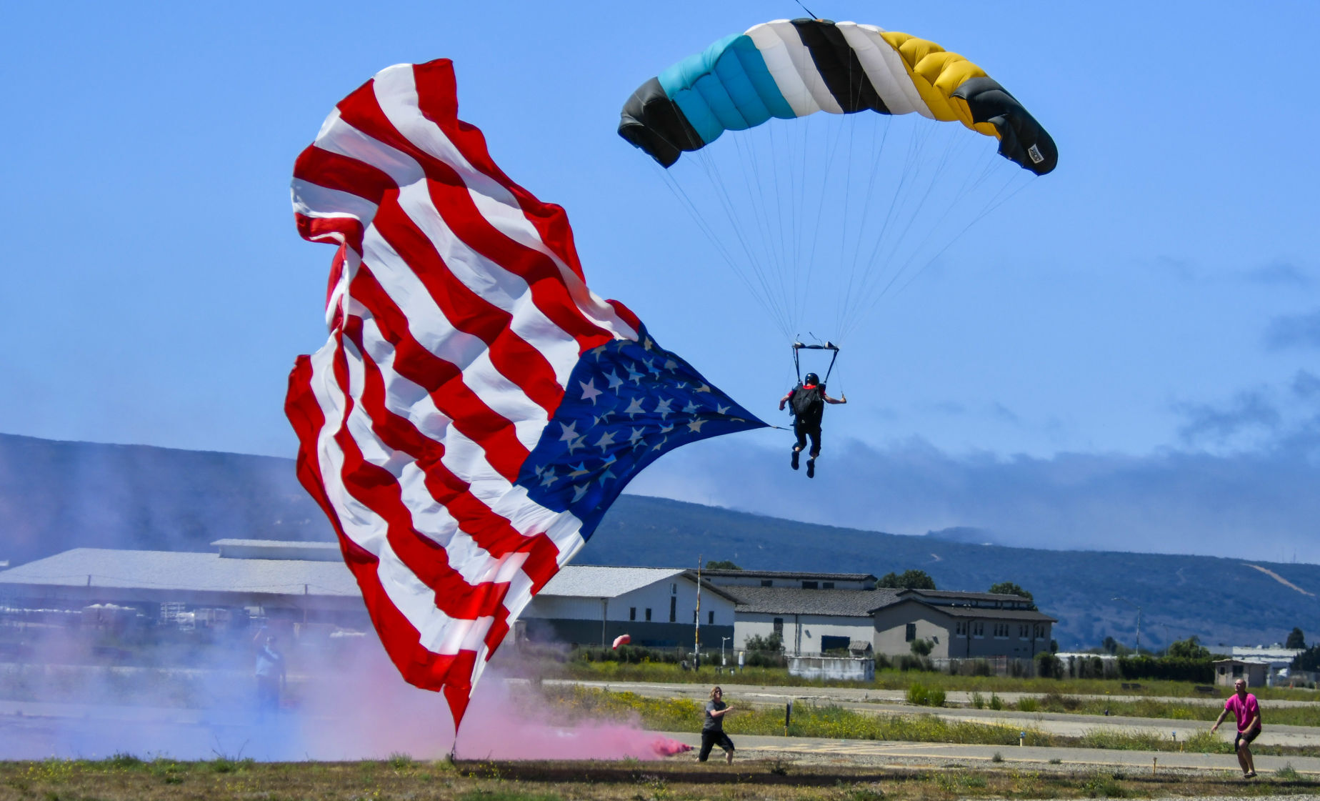 091121 9-11 Skydive 02.JPG